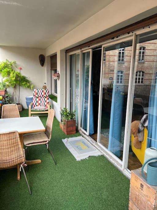 Grand Appartement Avec Balcon Et Parking Gratuit Sur Place ปารีส ภายนอก รูปภาพ