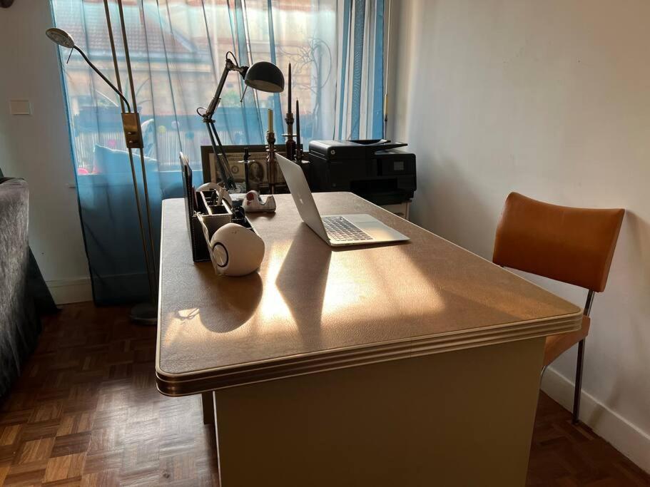 Grand Appartement Avec Balcon Et Parking Gratuit Sur Place ปารีส ภายนอก รูปภาพ