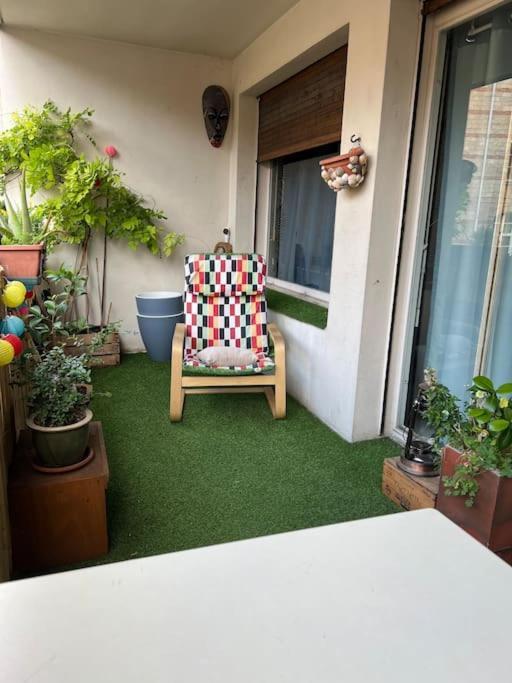 Grand Appartement Avec Balcon Et Parking Gratuit Sur Place ปารีส ภายนอก รูปภาพ