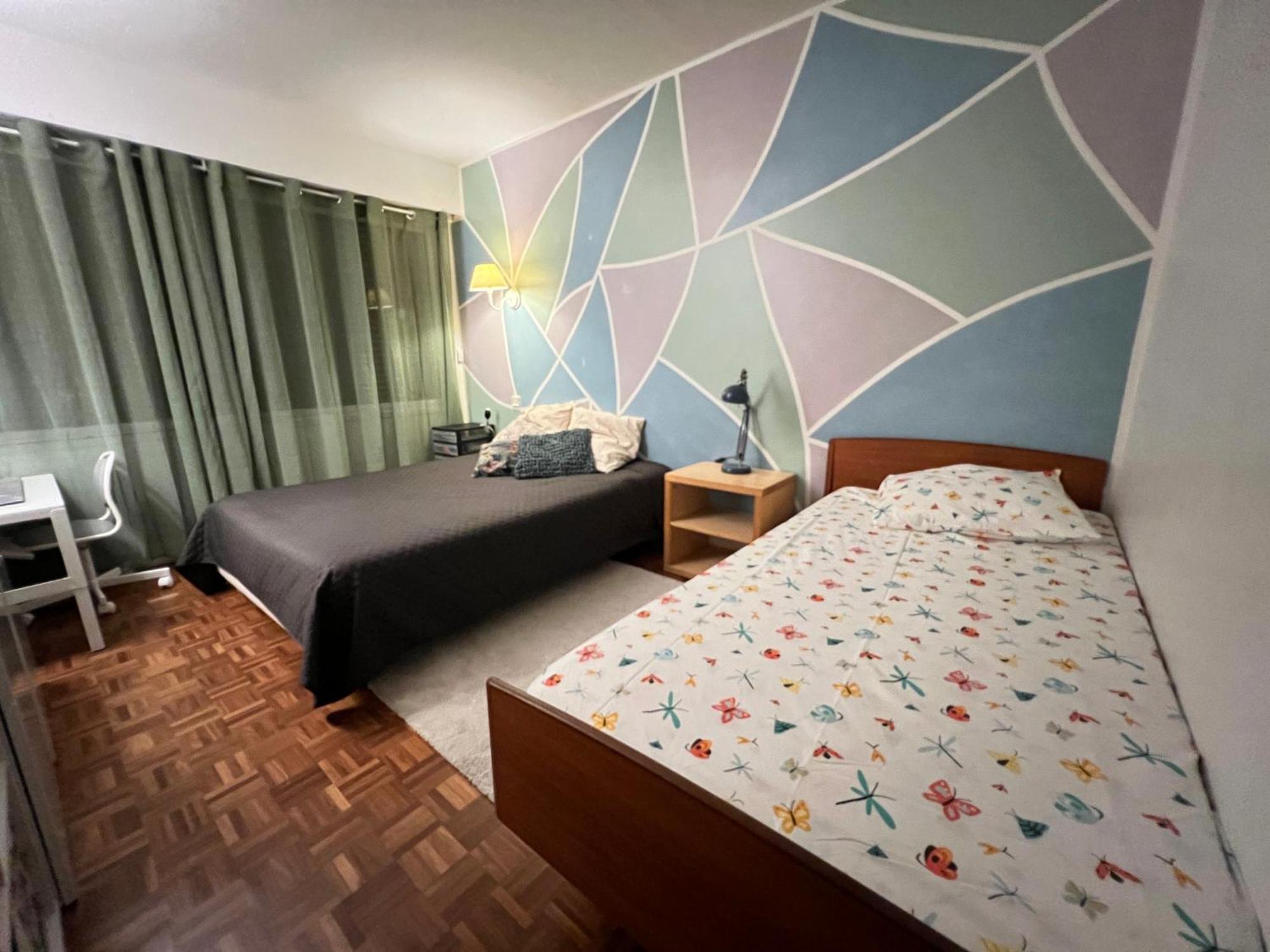 Grand Appartement Avec Balcon Et Parking Gratuit Sur Place ปารีส ภายนอก รูปภาพ